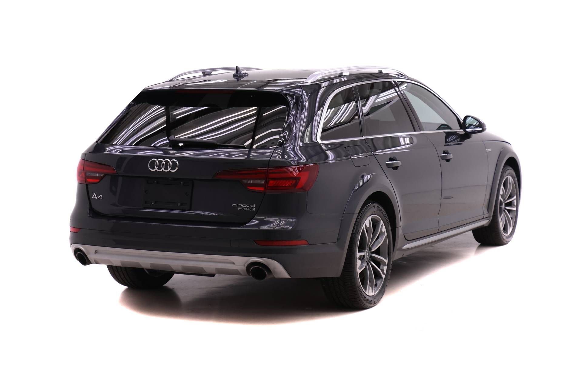 Used 2019 Audi A4 2.0T allroad Premium Plus AWD/4WD image 4