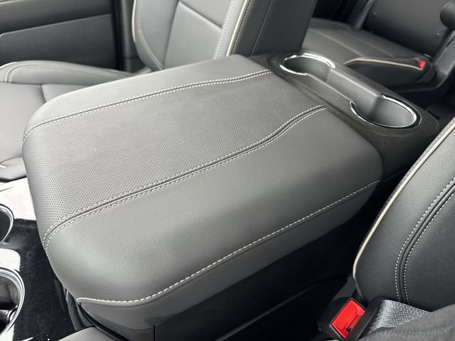 New 2026 GMC Yukon Elevation w/ LPO, Hit The Road Package image 21