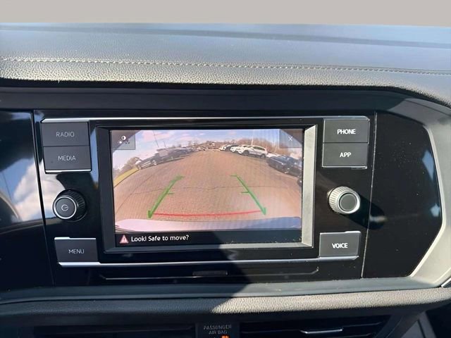 Used 2024 Volkswagen Jetta SE image 18