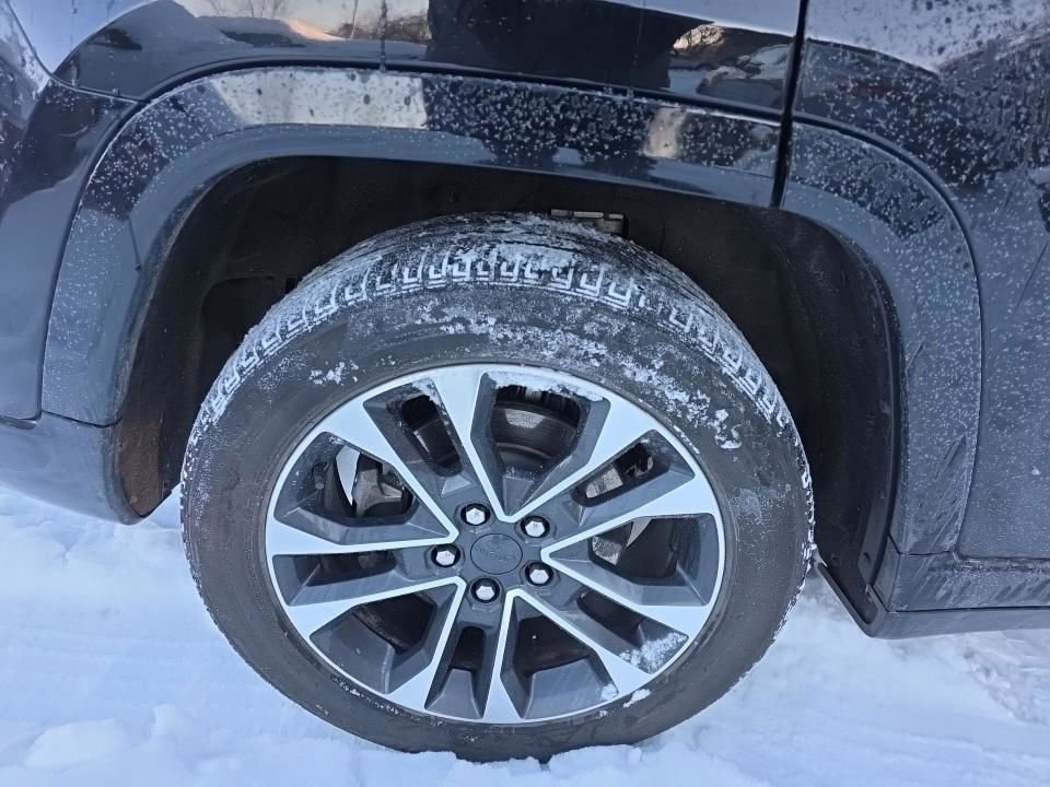 Used 2022 Jeep Grand Cherokee Overland image 24