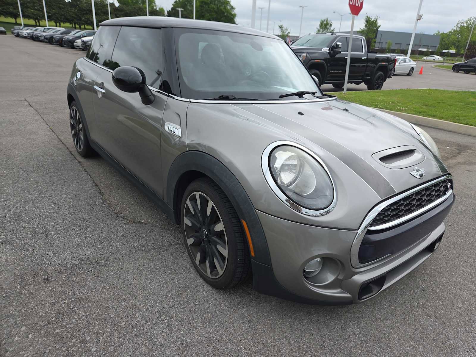 Used 2016 MINI Cooper S FWD image 1