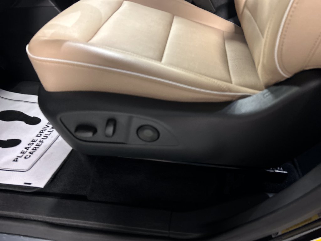 Used 2026 Buick Enclave Preferred FWD image 13