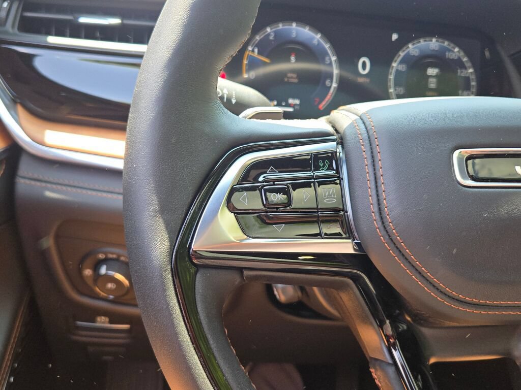 New 2026 Jeep Grand Cherokee Summit w/ Obsidian Package AWD/4WD image 29