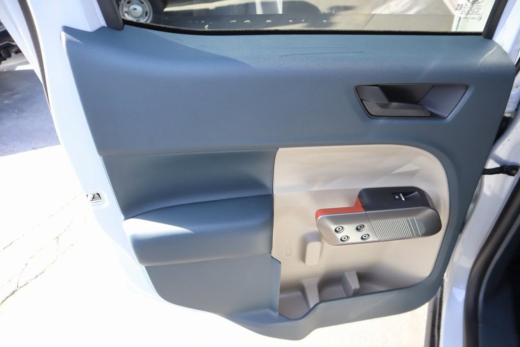 New 2026 Ford Maverick Lariat image 17