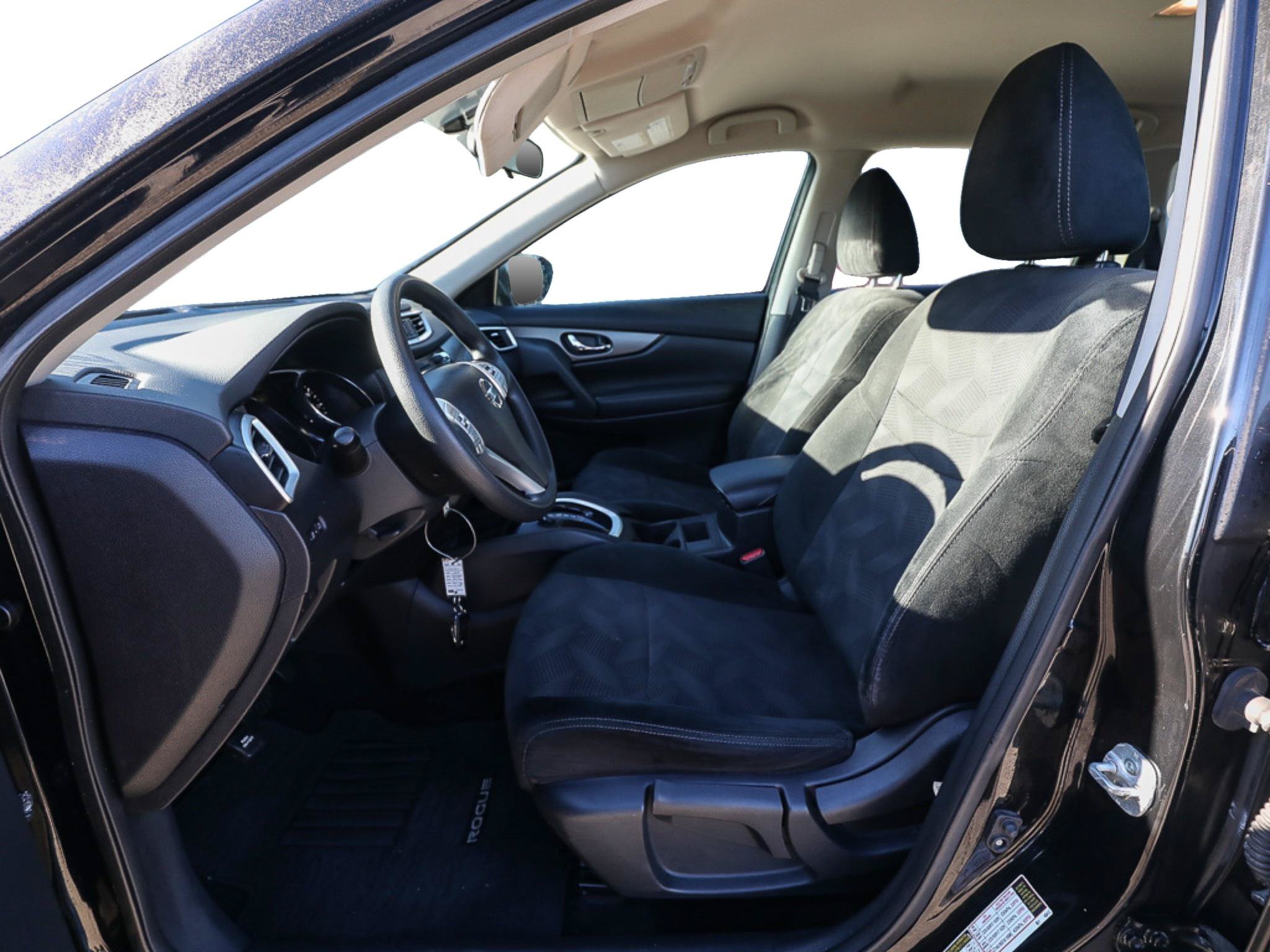 Used 2016 Nissan Rogue S FWD image 12