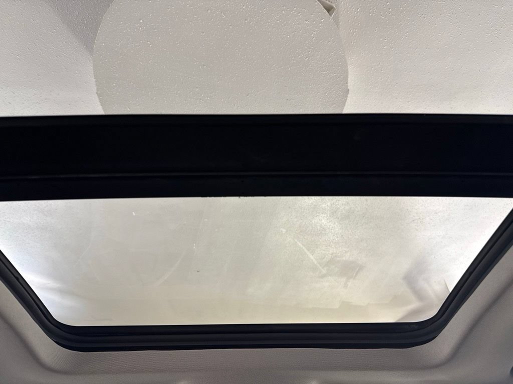 Used 2015 Chevrolet Impala LTZ FWD image 30