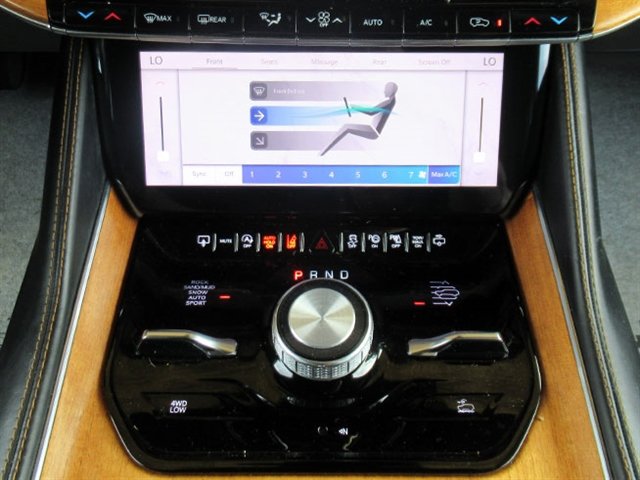 Used 2024 Jeep Grand Wagoneer L Series III AWD/4WD image 29