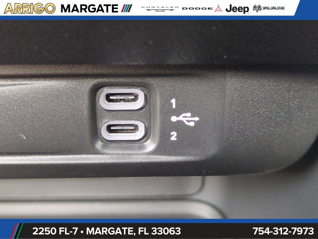 New 2026 Dodge Charger Scat Pack w/ Blacktop Package AWD/4WD image 22