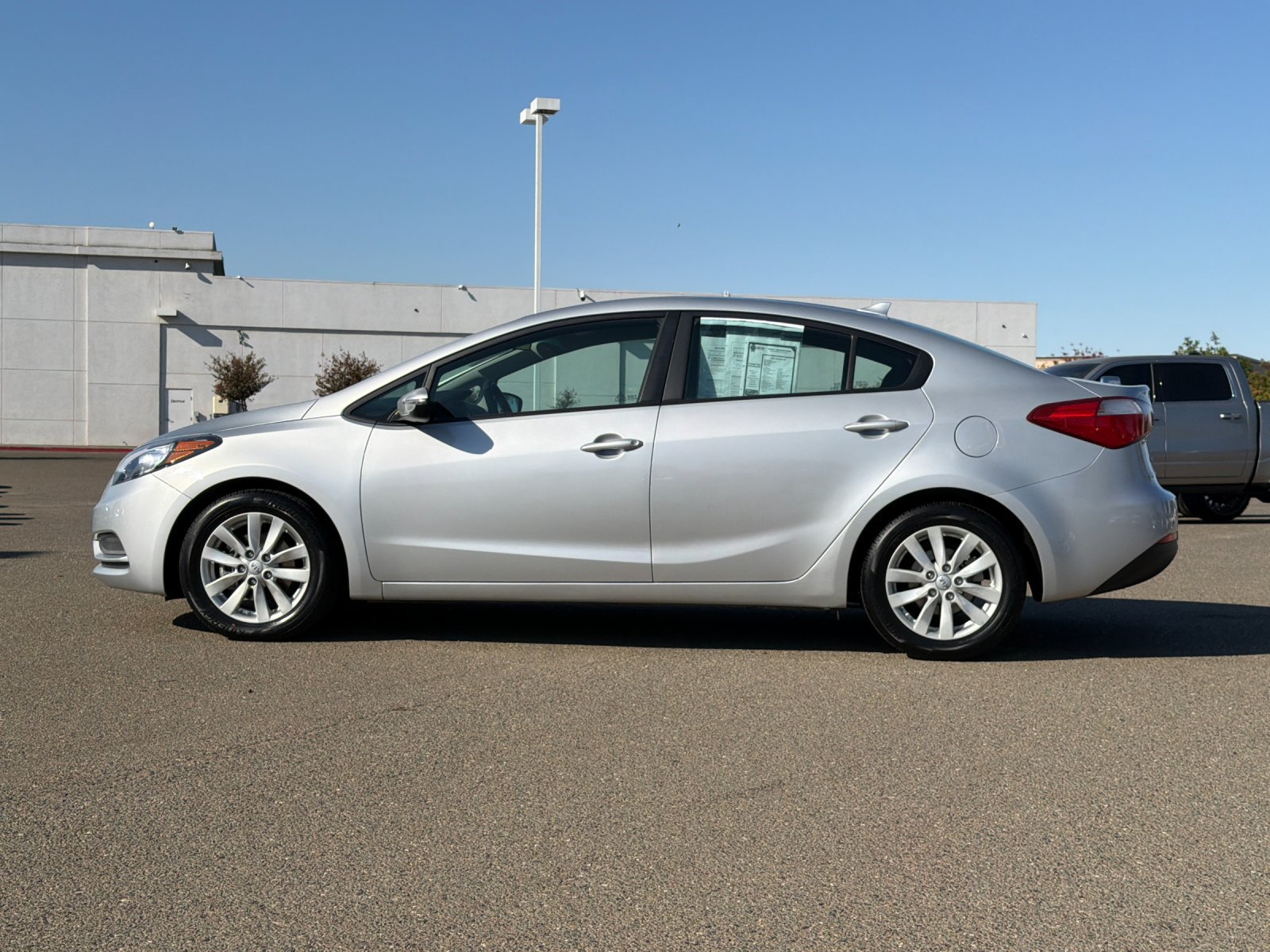Used 2015 Kia Forte LX w/ Popular Package FWD image 7