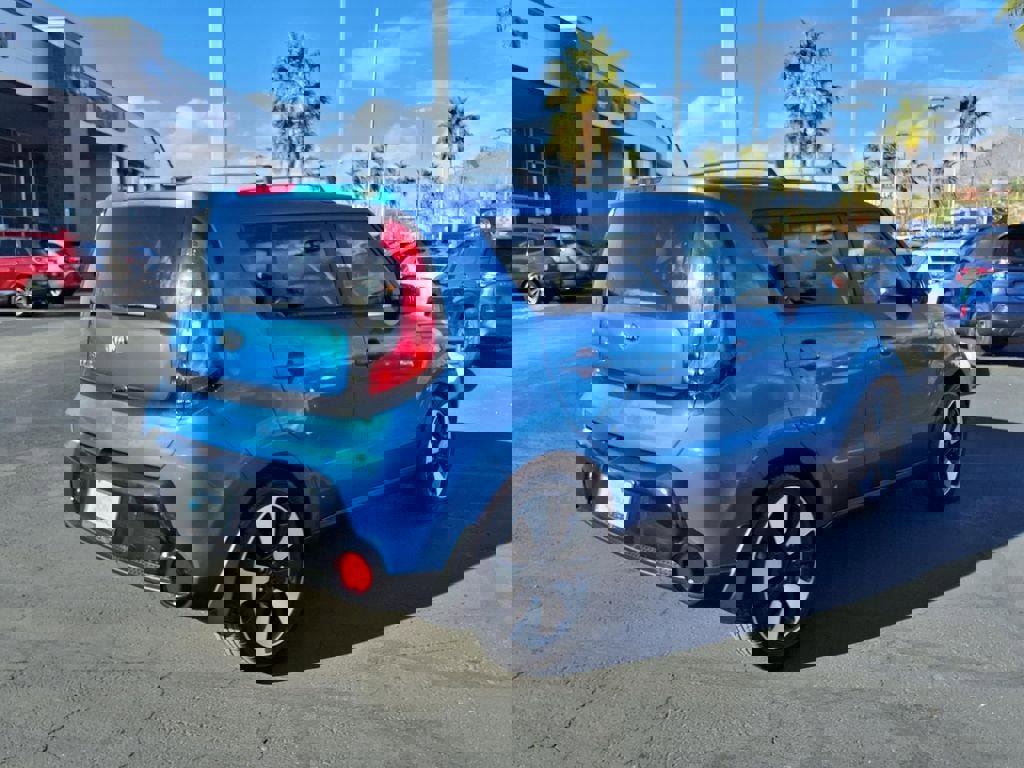 Used 2016 Kia Soul + w/ Designer's Package image 11