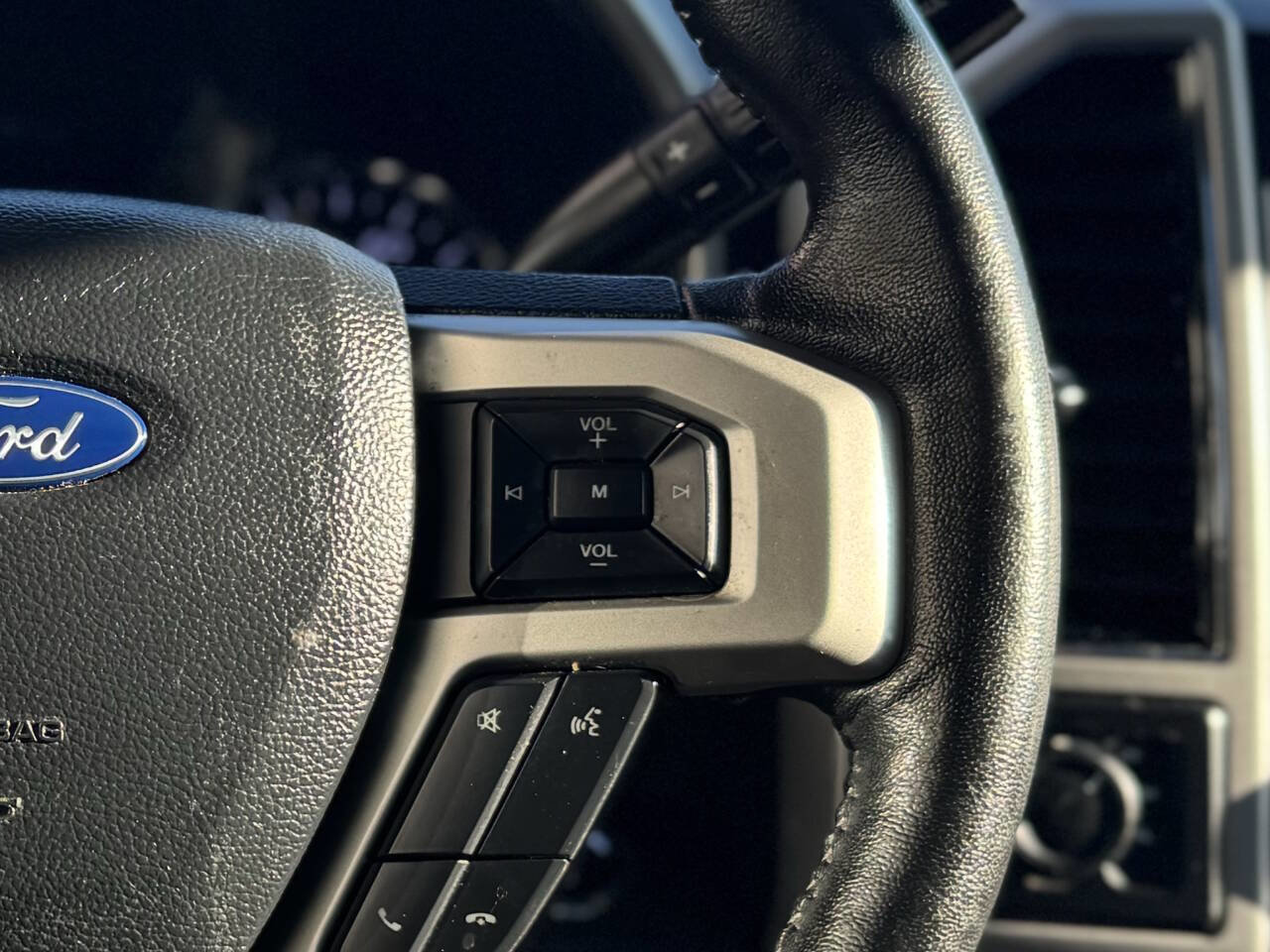 Used 2019 Ford F250 Lariat w/ Lariat Ultimate Package image 50