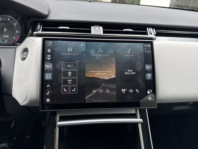 Used 2025 Land Rover Range Rover Velar S AWD/4WD image 11
