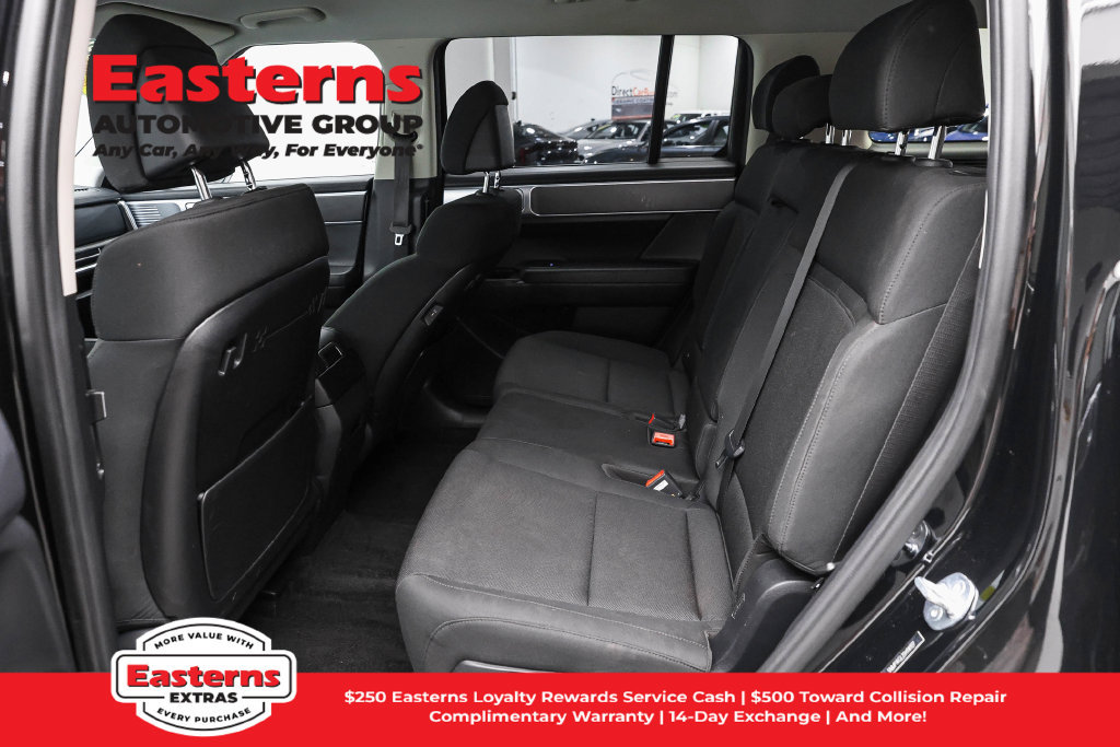 Used 2025 Hyundai Santa Fe SE FWD image 21