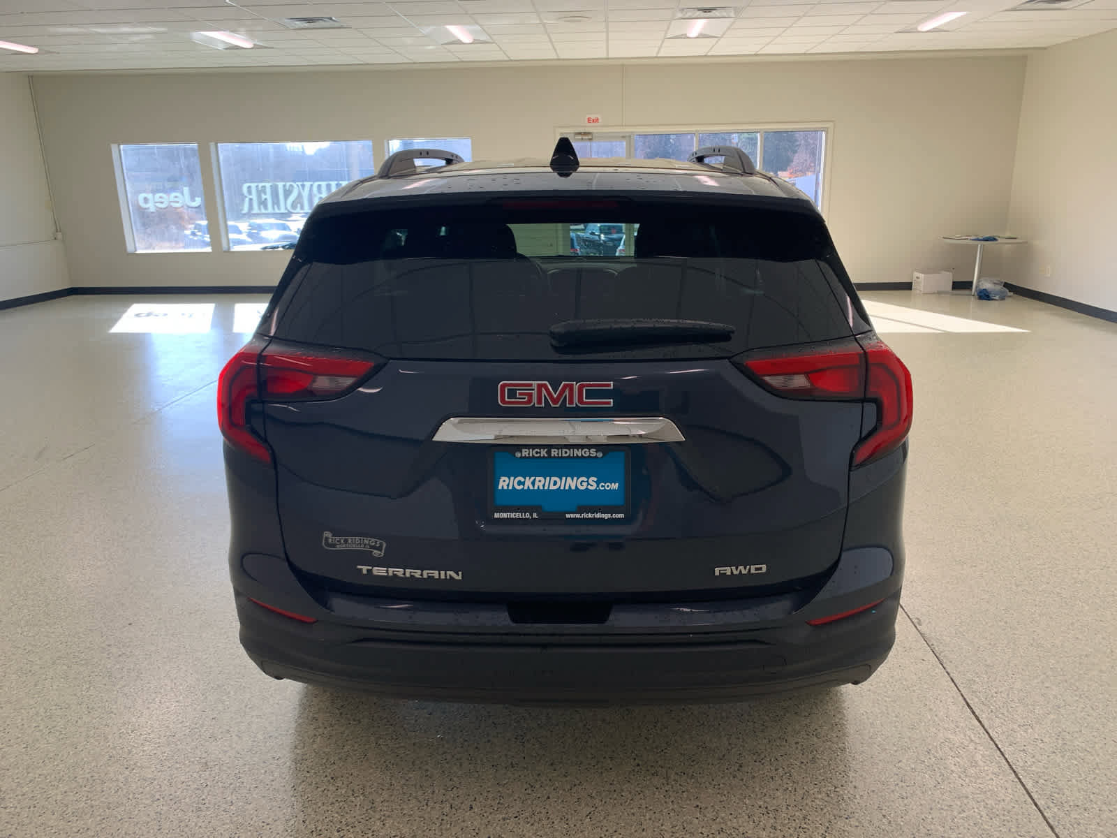 Used 2018 GMC Terrain SLE w/ Driver Convenience Package image 6