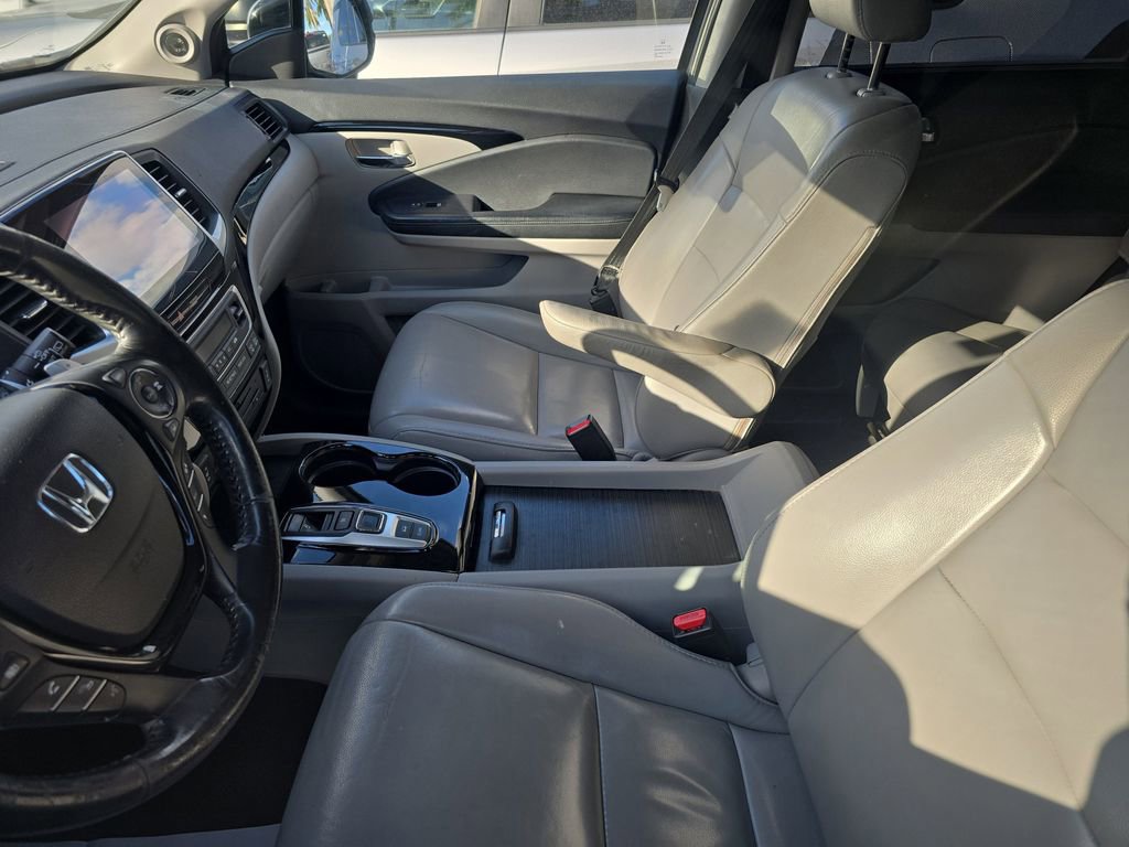 Used 2018 Honda Pilot Touring image 13