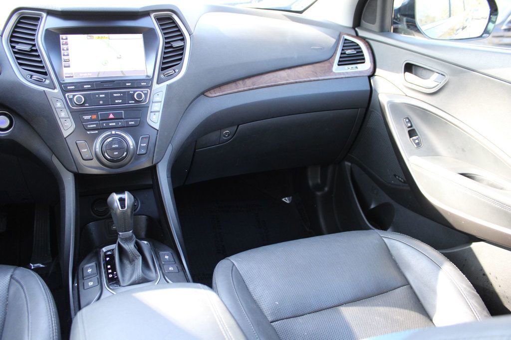 Used 2019 Hyundai Santa Fe XL image 41