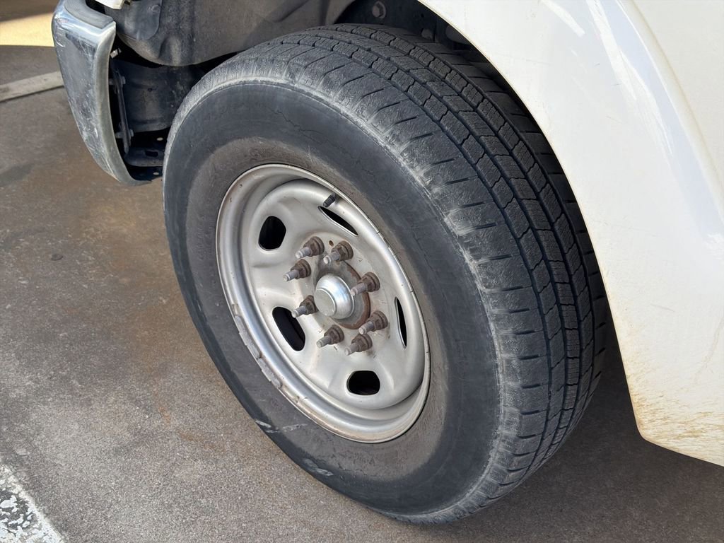 Used 2016 Ford F250 XL w/ XL Appearance Package image 4