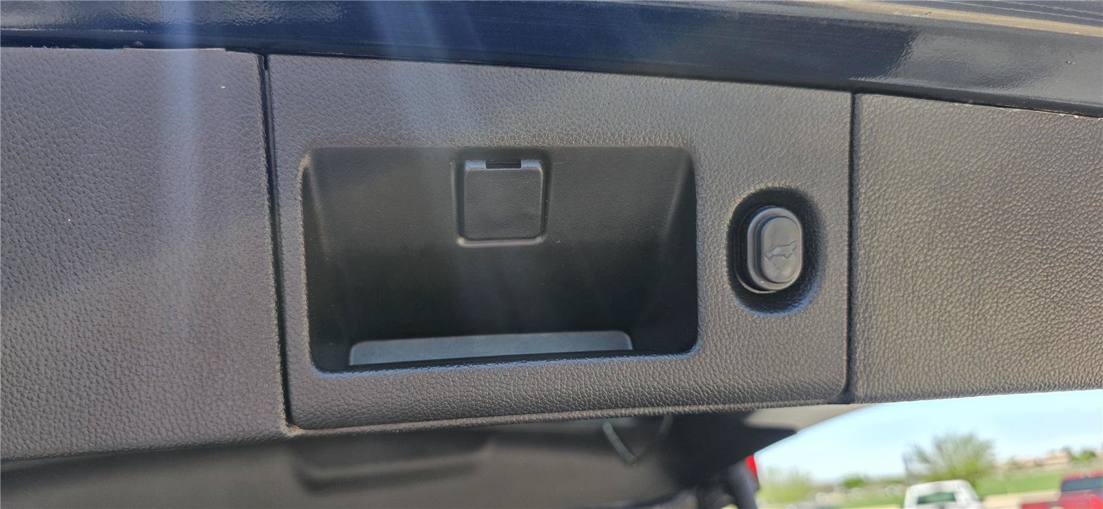 Used 2019 Chevrolet Tahoe LT RWD image 12