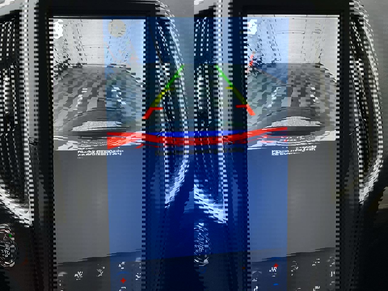 Used 2023 Ford Edge SE image 5