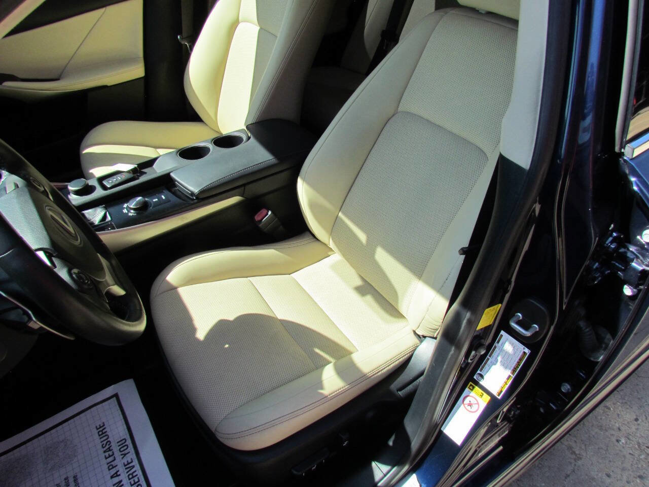 Used 2014 Lexus IS 250 RWD image 10