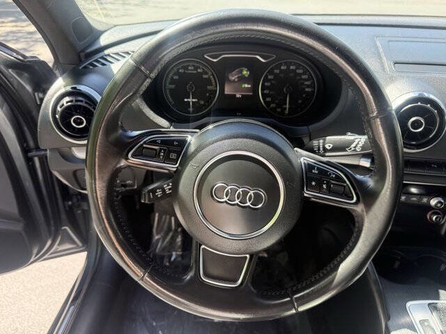 Used 2016 Audi A3 e-tron Premium Plus w/ Premium Plus Package FWD image 15