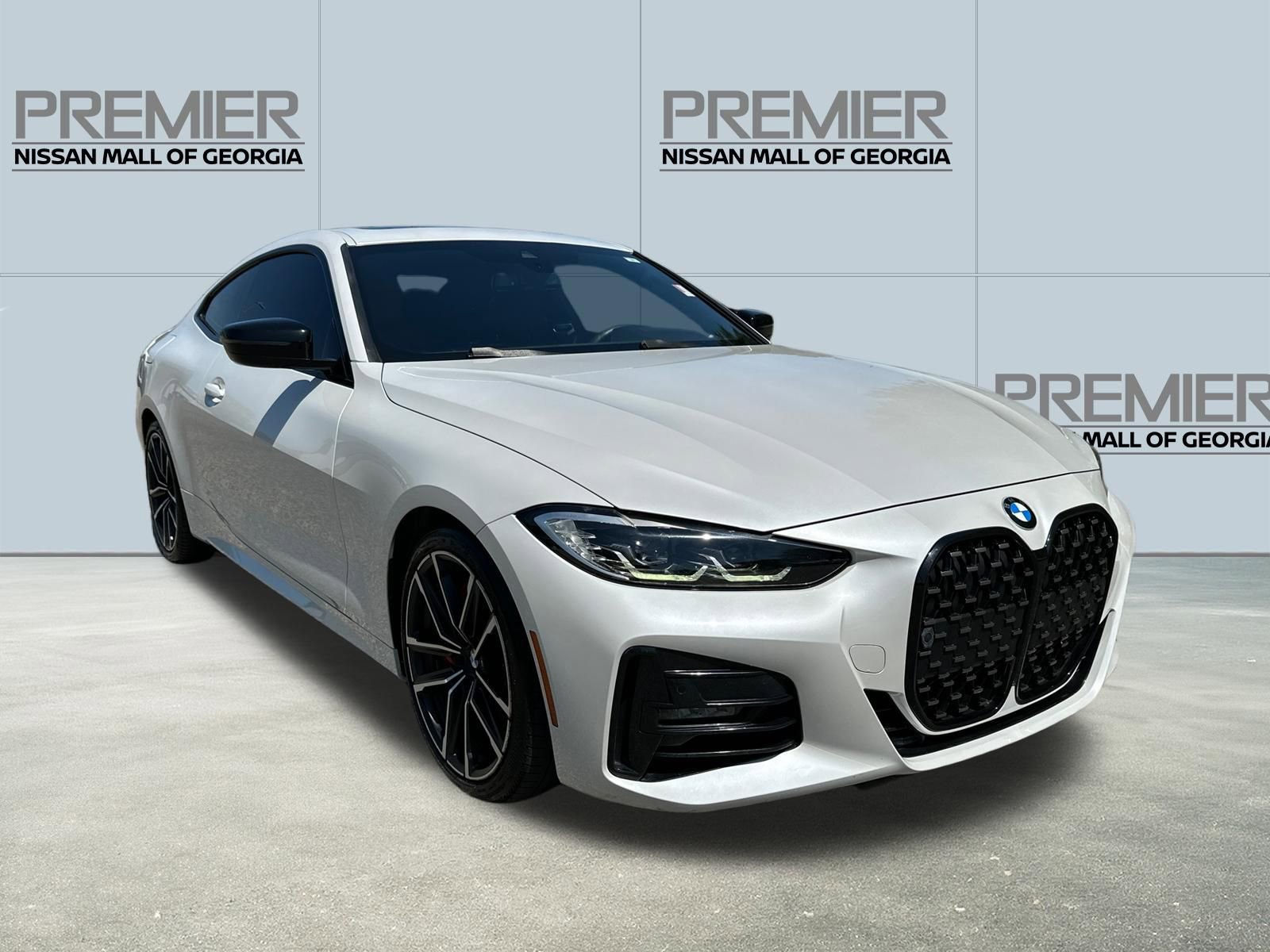 Used 2021 BMW 430i Coupe w/ M Sport Package image 3