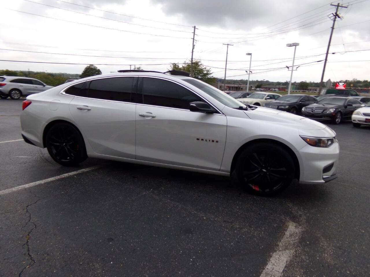 Used 2018 Chevrolet Malibu LT w/ Redline Edition image 47