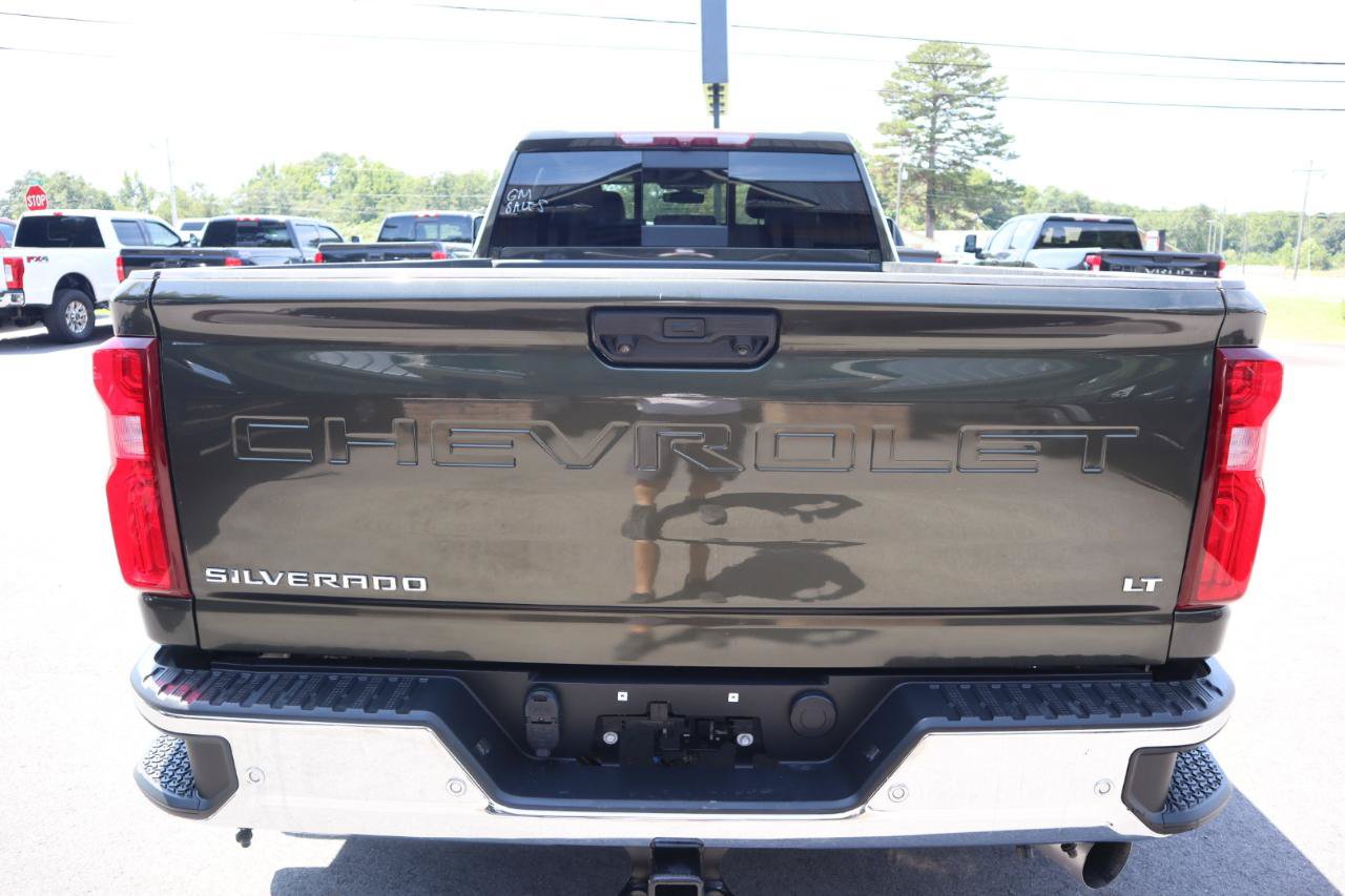 Used 2022 Chevrolet Silverado 3500 LTZ w/ LTZ Convenience Package AWD/4WD image 8