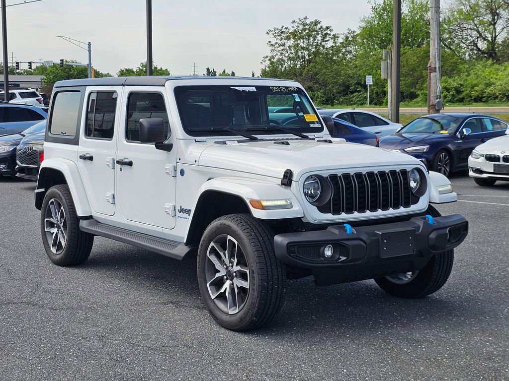 Used 2024 Jeep Wrangler Unlimited w/ Convenience Group AWD/4WD image 1