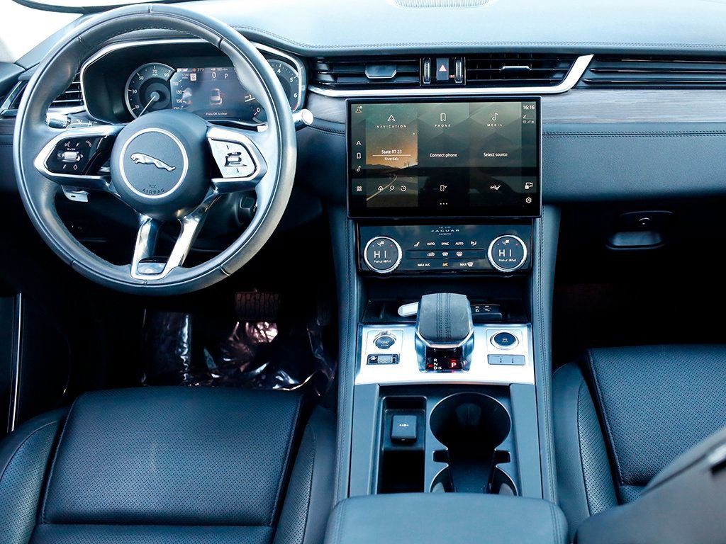 Used 2022 Jaguar F-PACE S AWD/4WD image 33