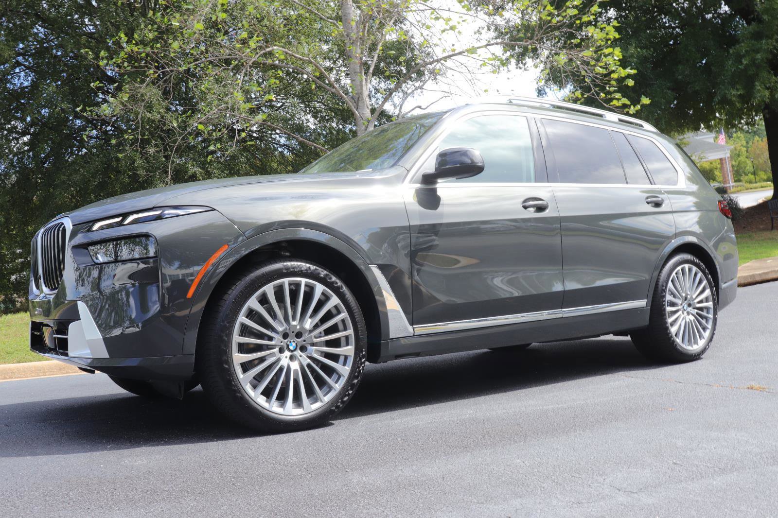 New 2026 BMW X7 xDrive40i w/ Executive Package image 1