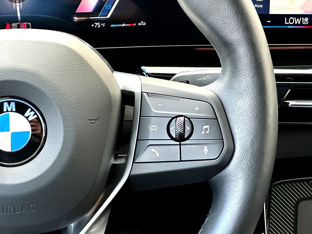 Certified 2025 BMW X2 xDrive28i image 23