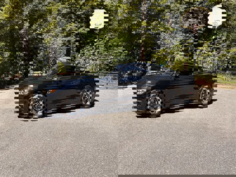 Used 2016 Ford Mustang GT image 3