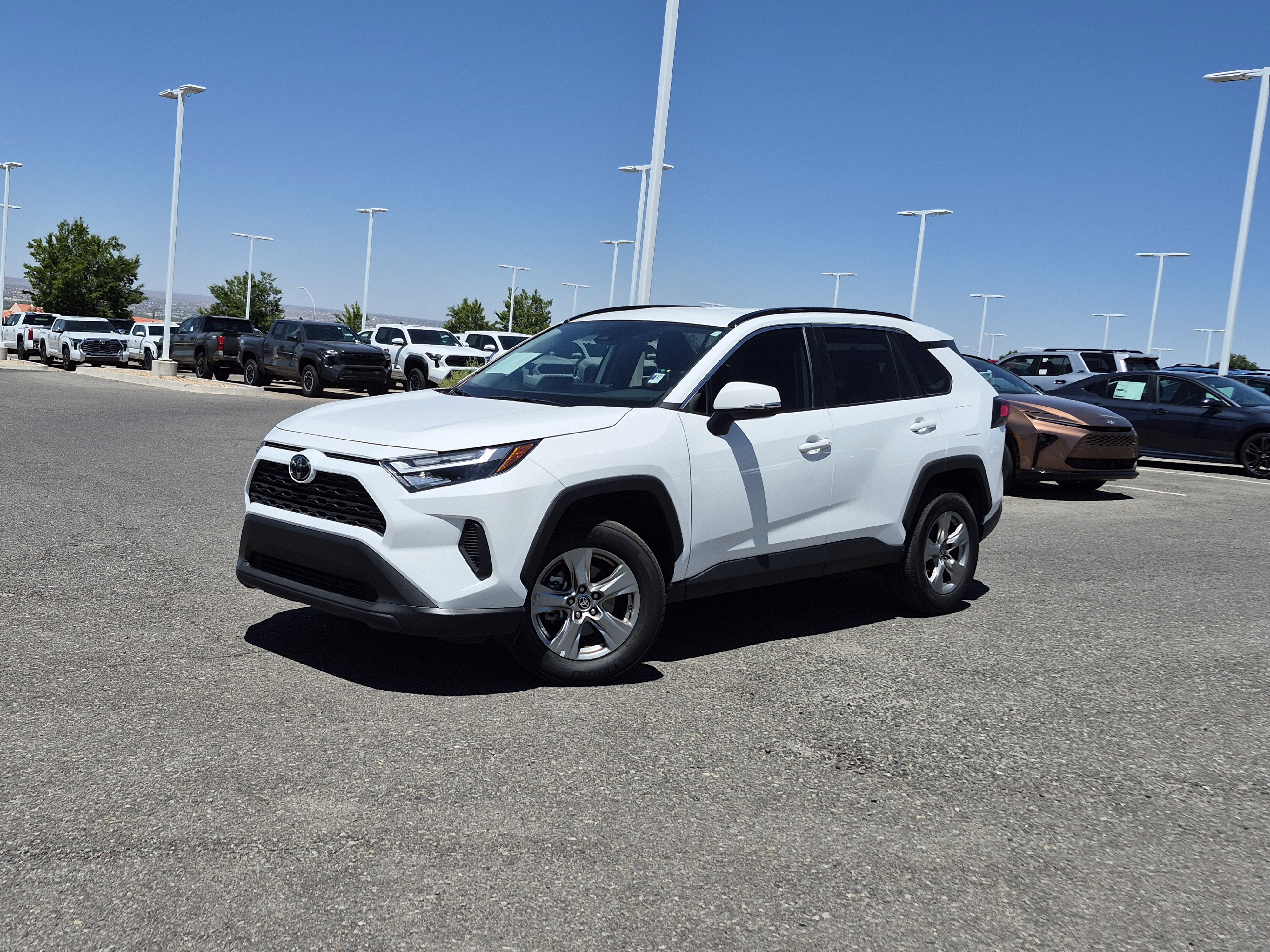 Certified 2024 Toyota RAV4 XLE FWD image 1
