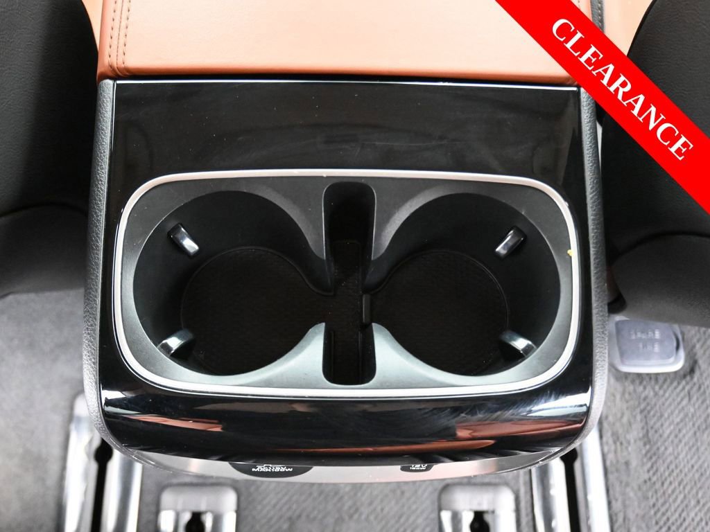 Used 2023 Kia Carnival SX Prestige image 38