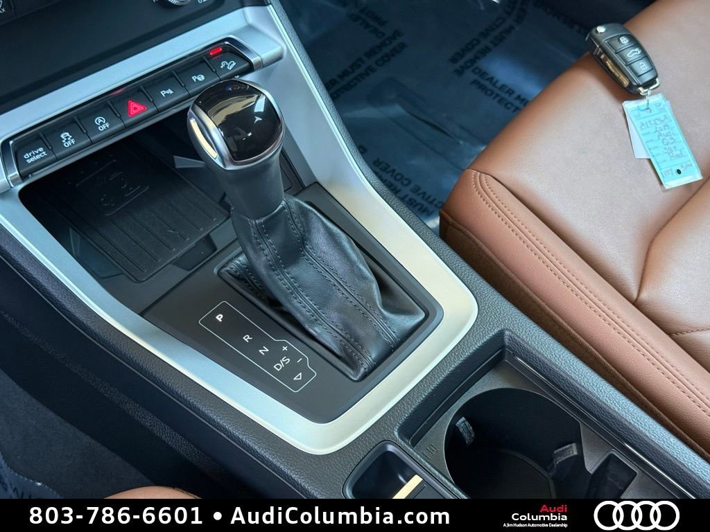 Used 2019 Audi Q3 2.0T Prestige w/ Prestige Package image 34