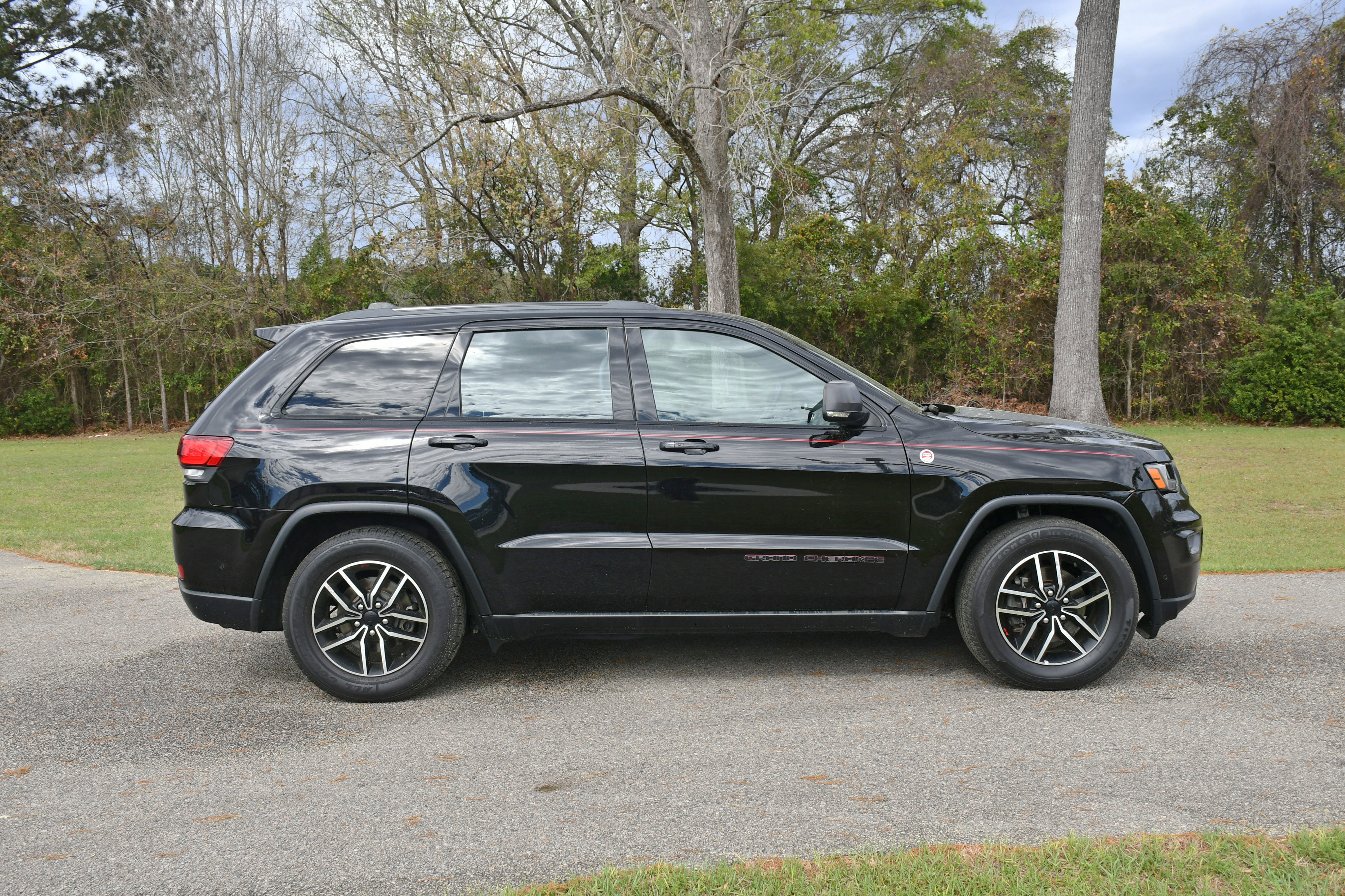 Used 2020 Jeep Grand Cherokee Trailhawk w/ Trailhawk Luxury Group image 5