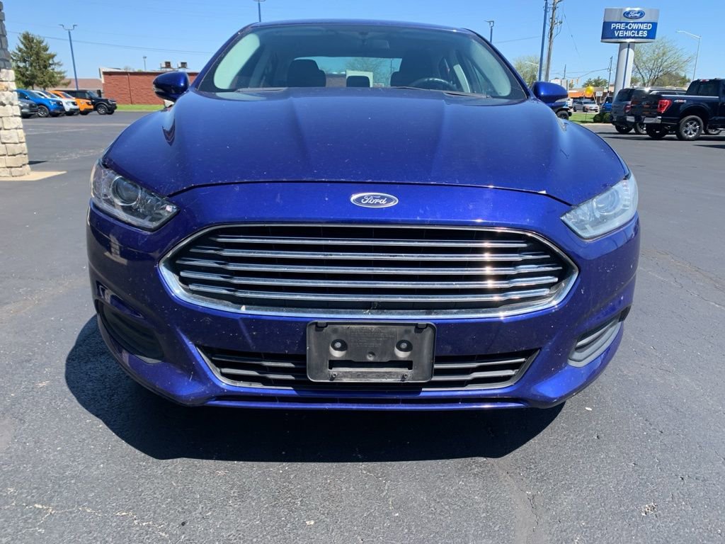 Used 2016 Ford Fusion SE image 8