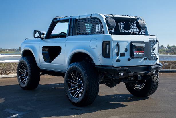 Used 2023 Ford Bronco 2-Door w/ Sasquatch Package AWD/4WD image 10