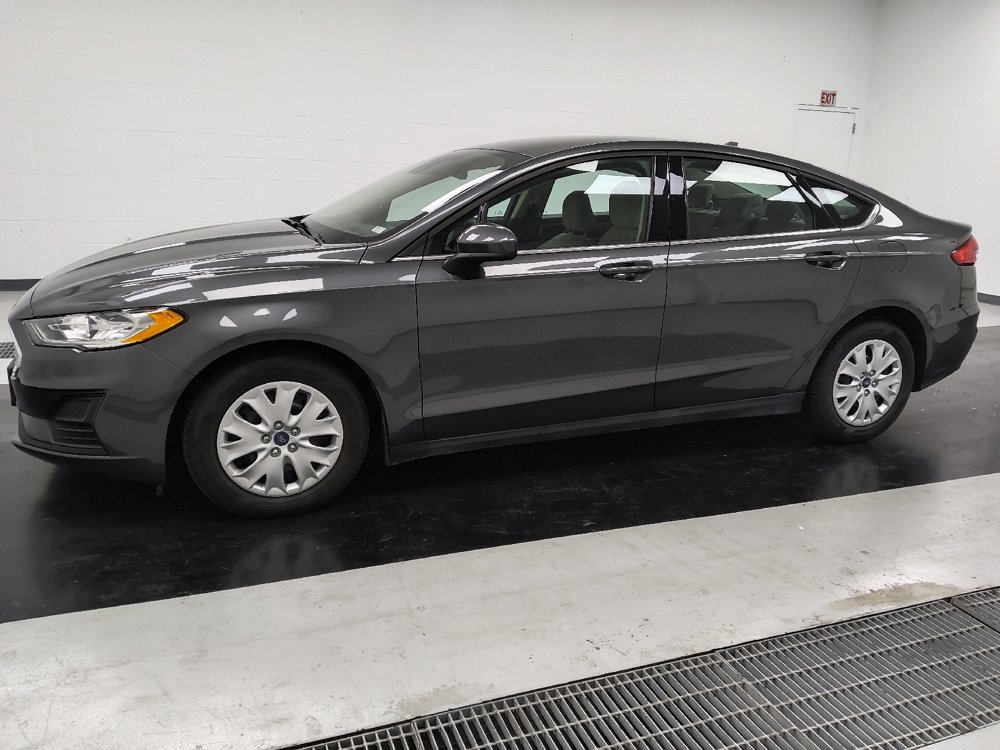 Used 2020 Ford Fusion S FWD image 2