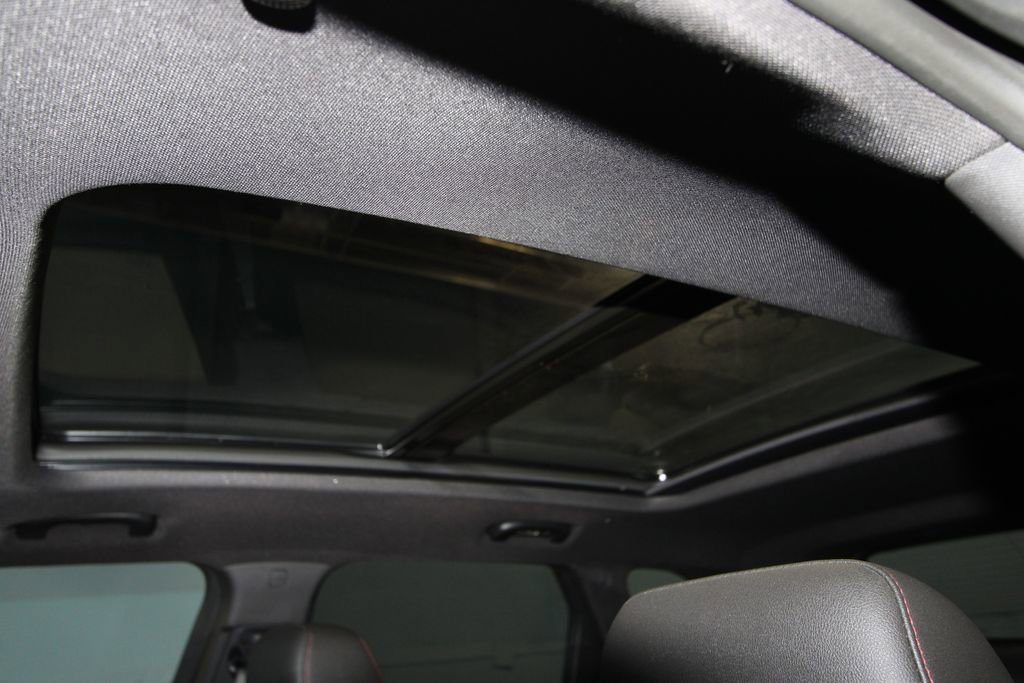 Used 2023 Chevrolet Blazer RS w/ Enhanced Convenience Package FWD image 24