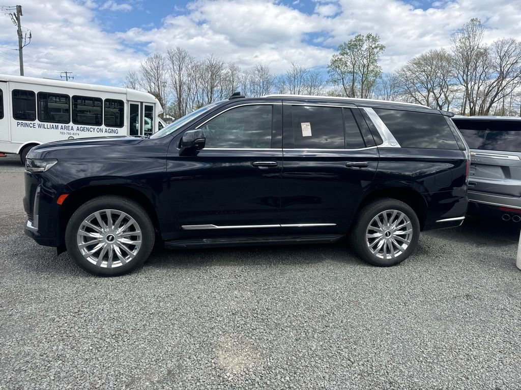 Used 2023 Cadillac Escalade Premium Luxury image 4