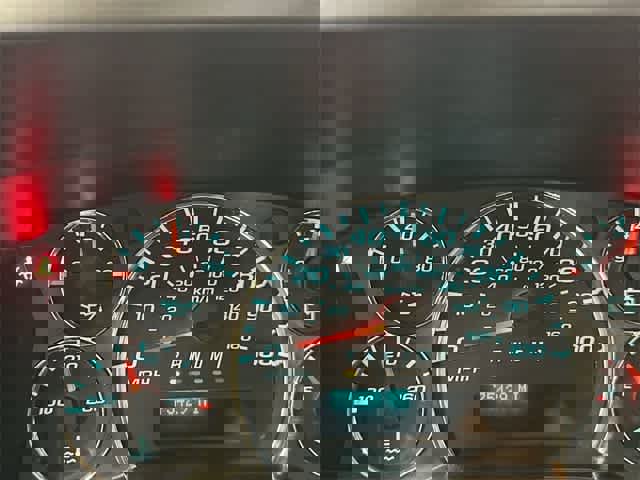 Used 2018 Chevrolet Express 2500 w/ Driver Convenience Package image 16