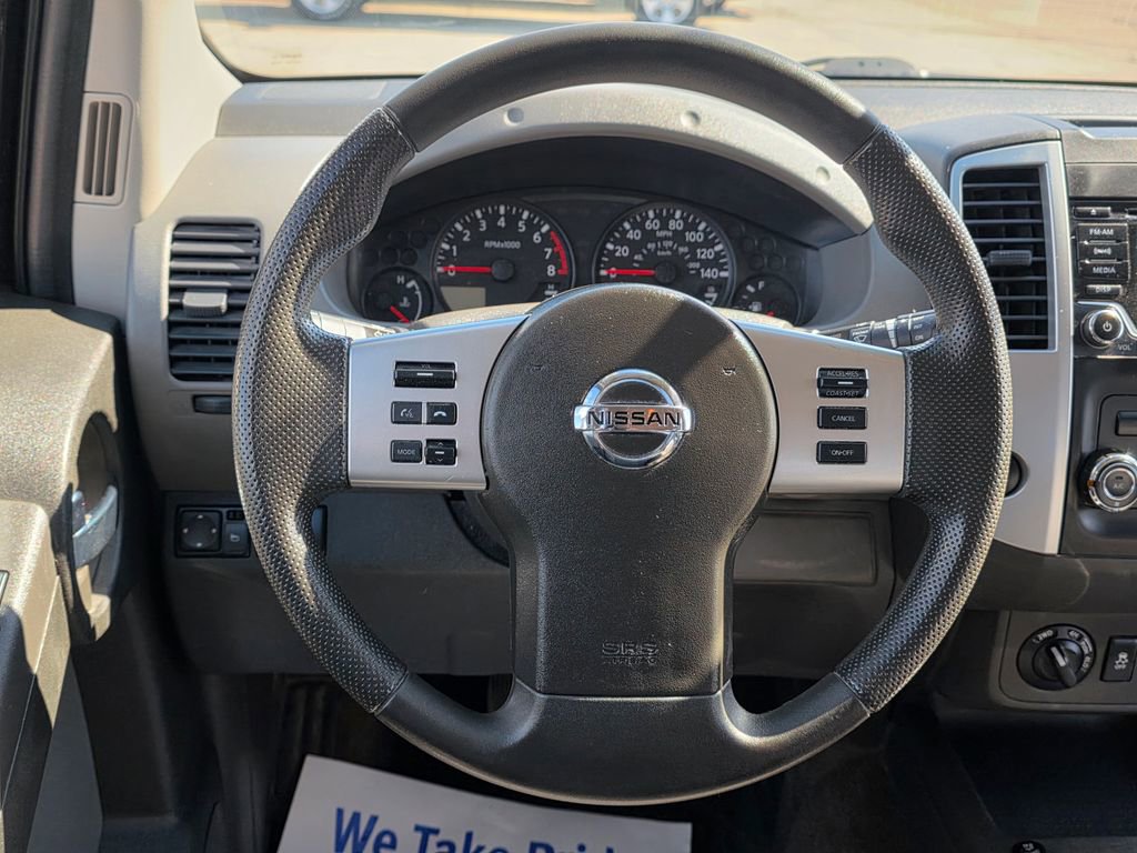 Used 2015 Nissan Xterra S AWD/4WD image 35