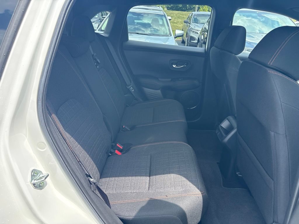 Used 2024 Honda HR-V Sport image 11