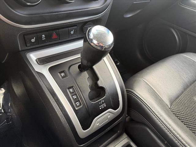 Used 2017 Jeep Compass Latitude AWD/4WD image 12