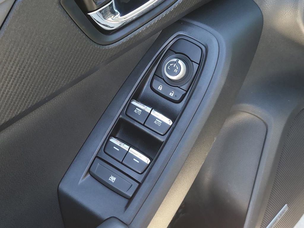 Certified 2025 Subaru Crosstrek 2.5i Limited w/ Crosstrek Mirror Package image 18