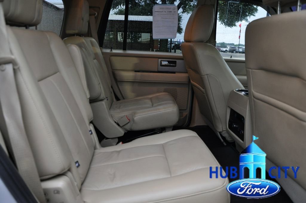 Used 2017 Ford Expedition Limited w/ Equipment Group 301A RWD image 14