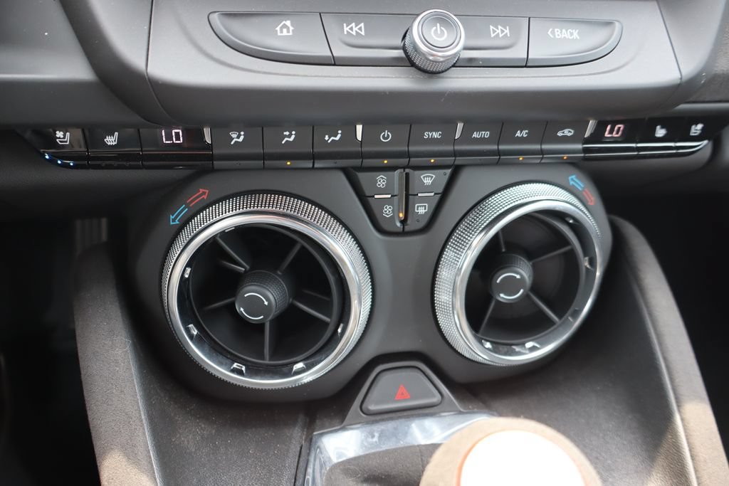 Used 2022 Chevrolet Camaro ZL1 RWD image 14