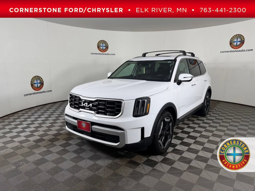 Used 2025 Kia Telluride S AWD/4WD image 1